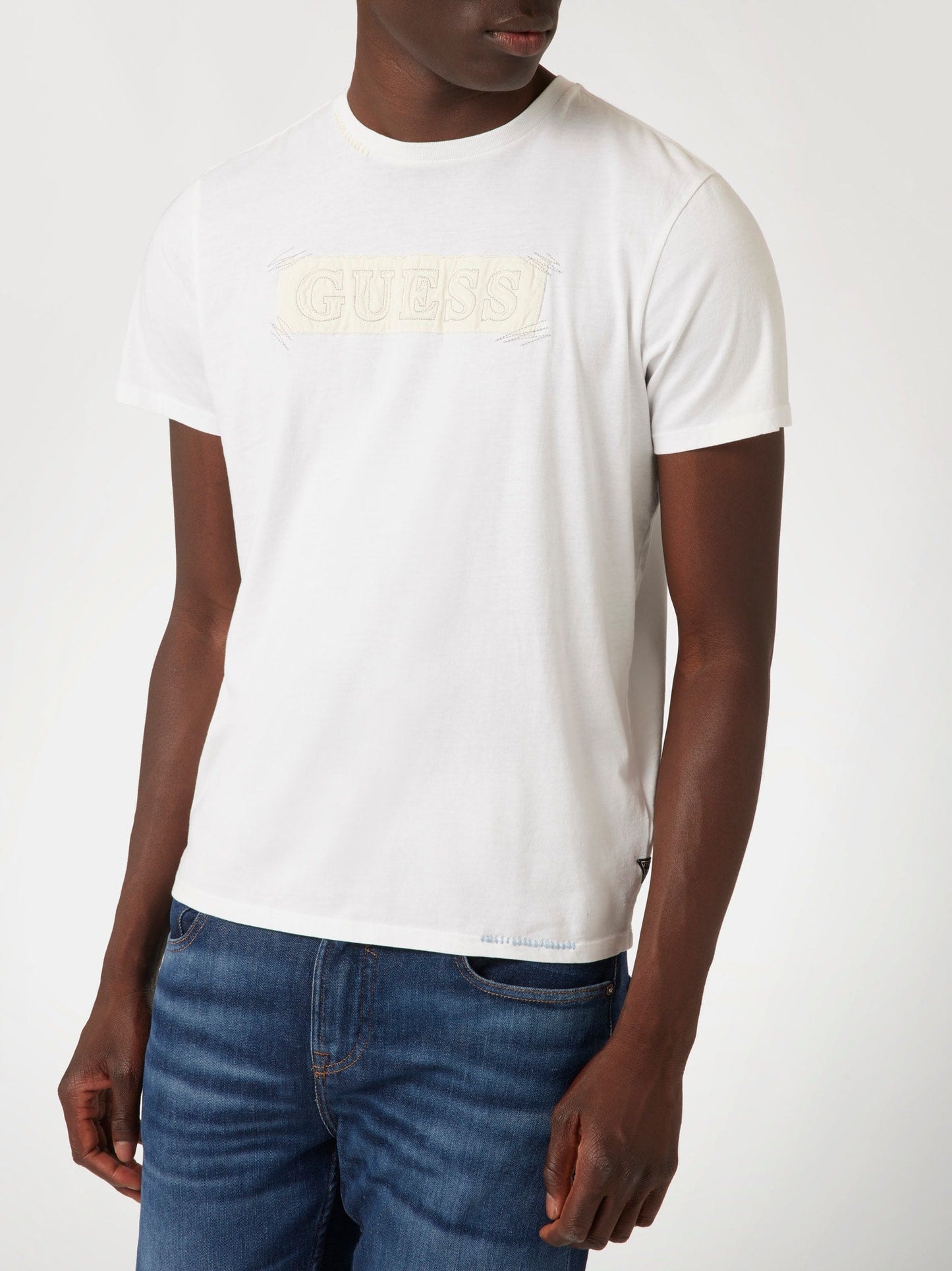 SS BSC GUESS APPLIQUE TEE