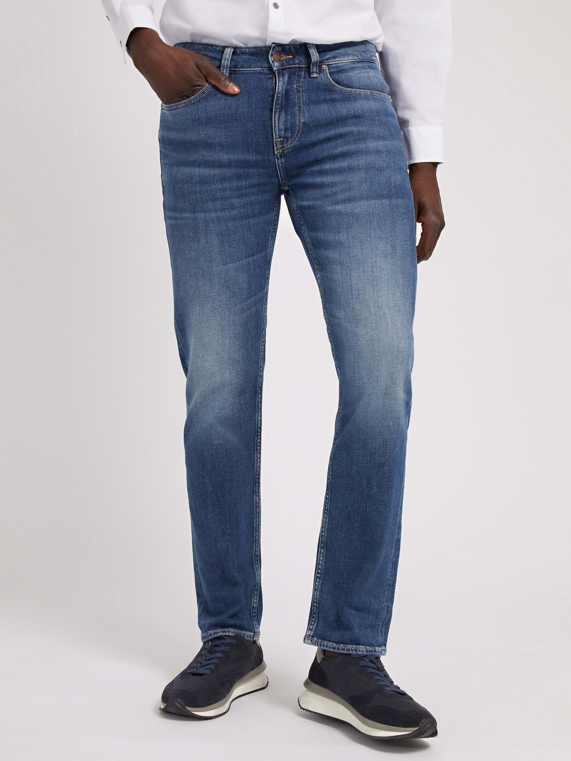 Soft Wear Straight Jeans with GapFlex